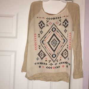 Patterned long sleeve